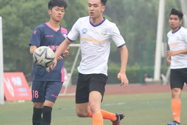 中国三人女篮不敌澳大利亚2连败 王丽丽4分5助