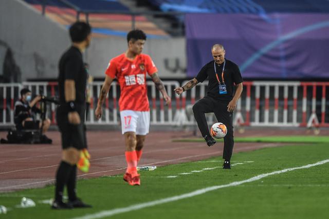 亚历山大32分哈腾21+8 雷霆力克火箭晋级决赛